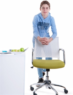 مزایا و معایب استفاده از صندلی کودک چیست؟